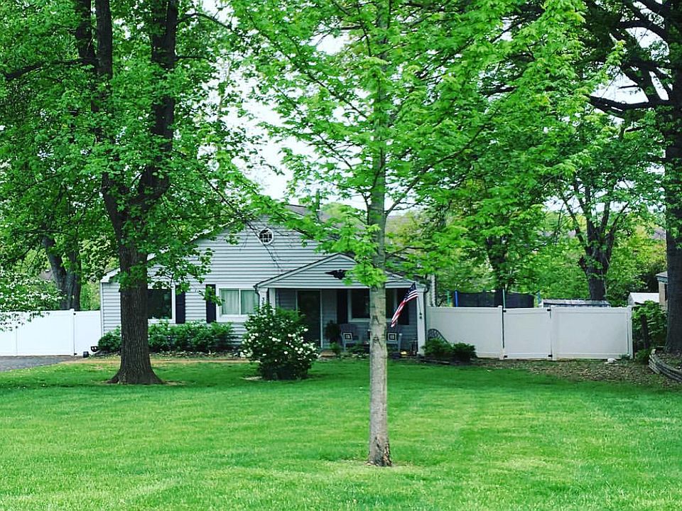 1st image of 3532 Longview Dr