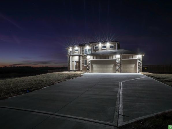 22954 Cattail Bend St, Glenwood, IA 51534
