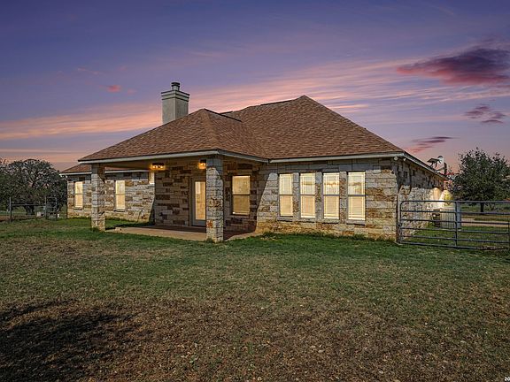 2nd image of 3270 County Road 405