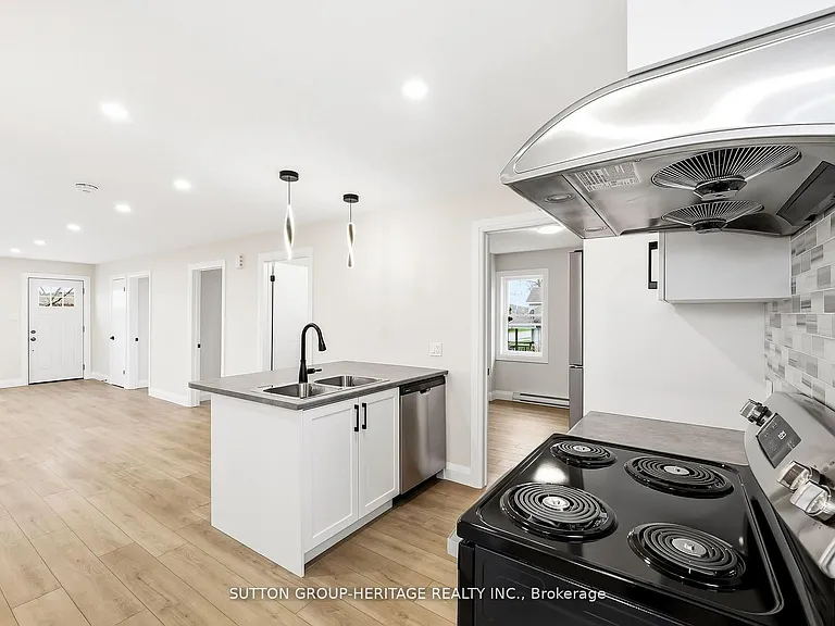 164 Dixon Dr #UPPER — Photo 12