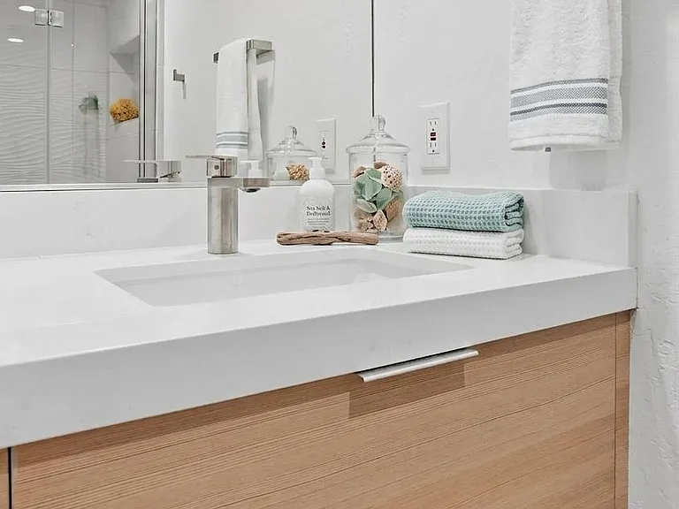 116 Marina Ave #116 — Photo 13