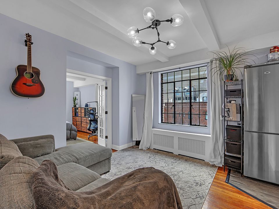 1st image of 320 E 42nd St APT 1710
