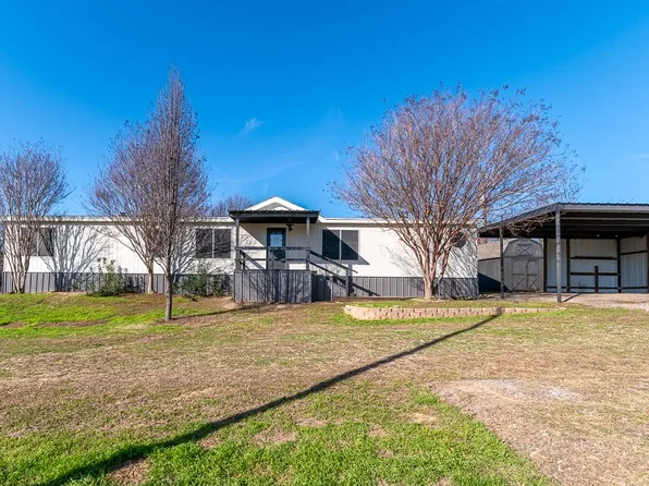 101 Hayes Ct, Springtown, TX 76082