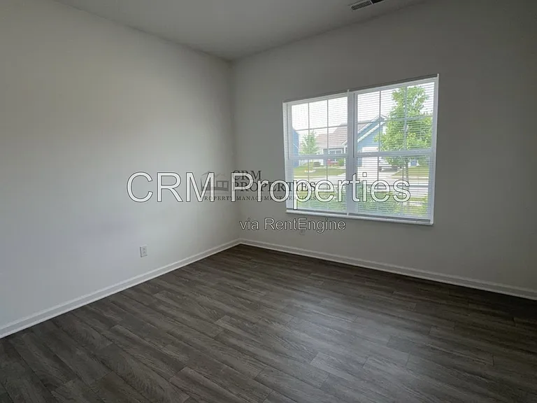 3242 Somers Dr — Photo 9