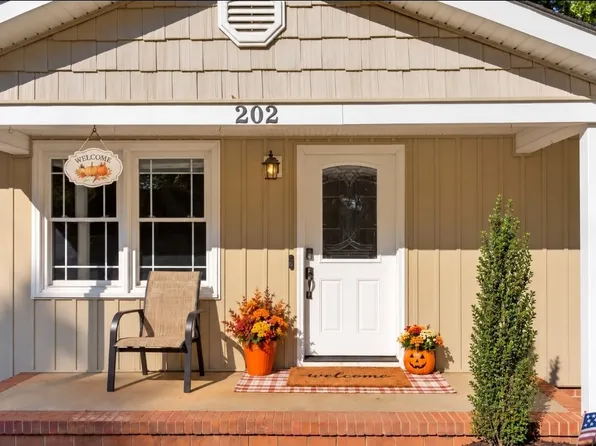 202 Hemlock Ave, Anderson, SC 29625