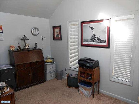 5th image of 1006 Concord Ave