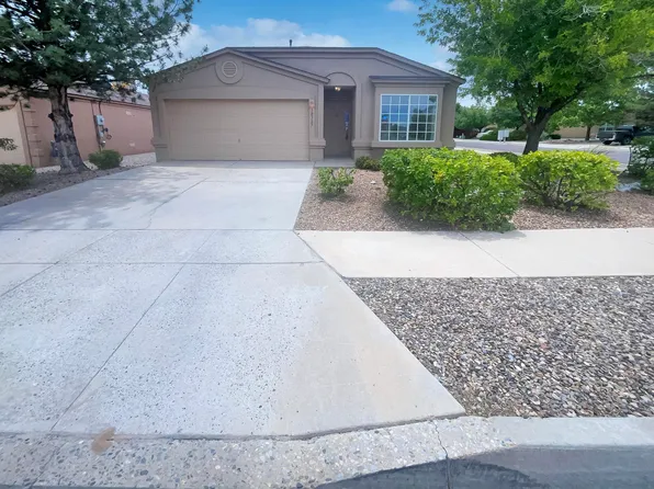 10327 Khamsin Dr NW, Albuquerque, NM 87114