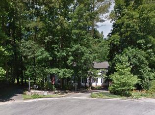 4759 Crossgate Rd, Chester, VA 23831