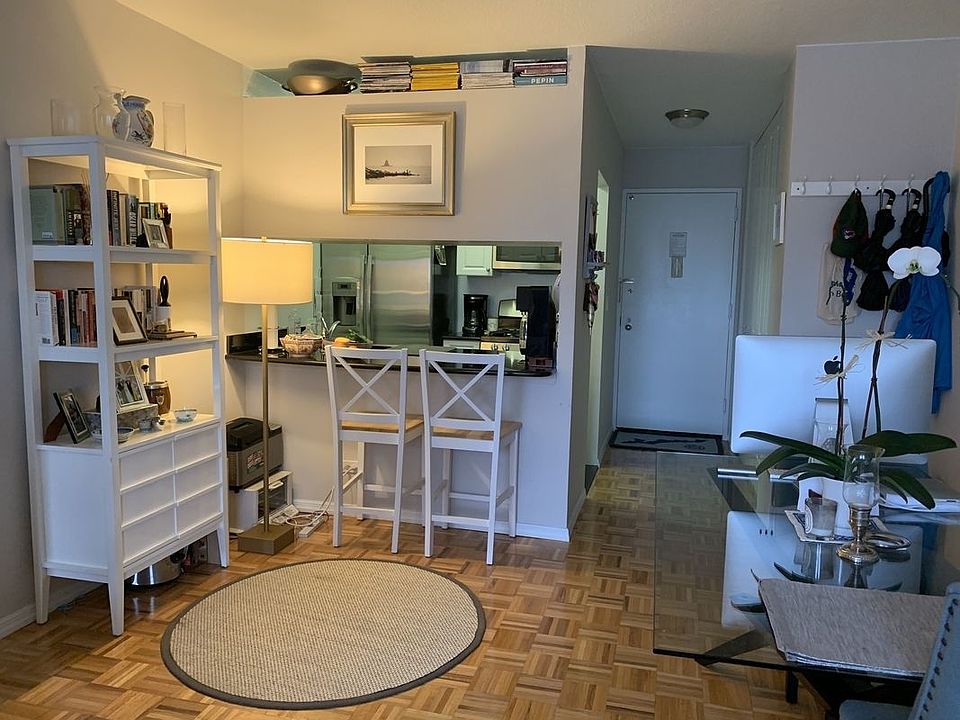 1st image of 155 E 31st St APT 17K