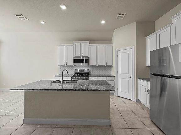 2nd image of 6100 Brunswick Dr
