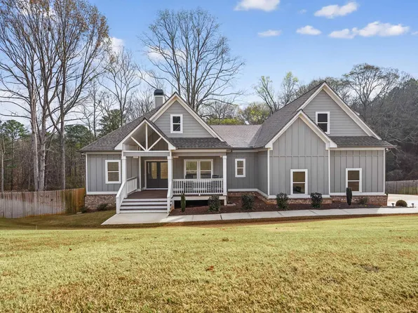 1021 Windsor Creek Dr, Madison, GA 30650