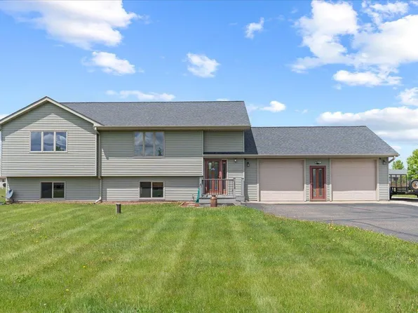 1338 212th Ave, New Richmond, WI 54017