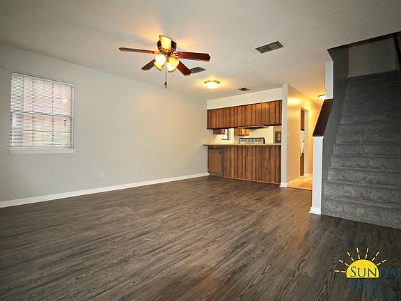 3rd image of 349 Woodham Ct