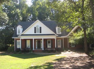 1011 Lakeside Ct, Bishop, GA 30621