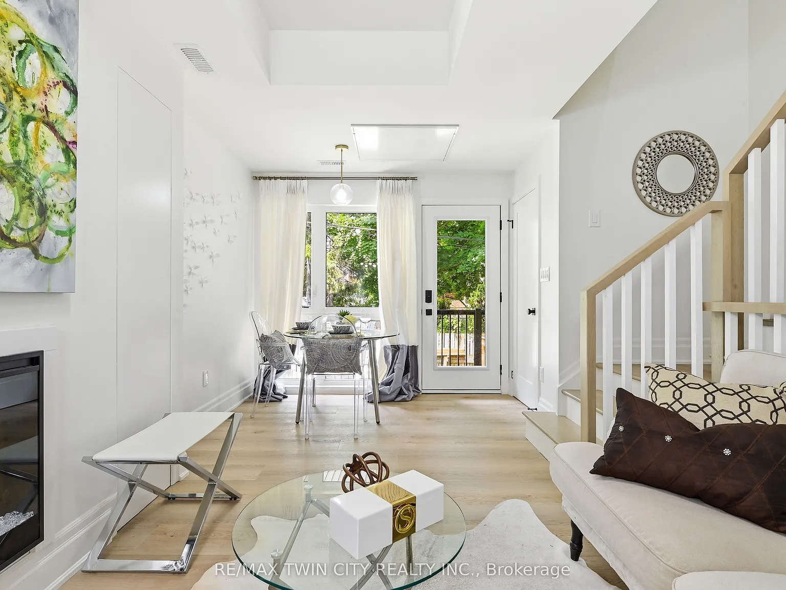 2 bed, $2,200 — Photo 2