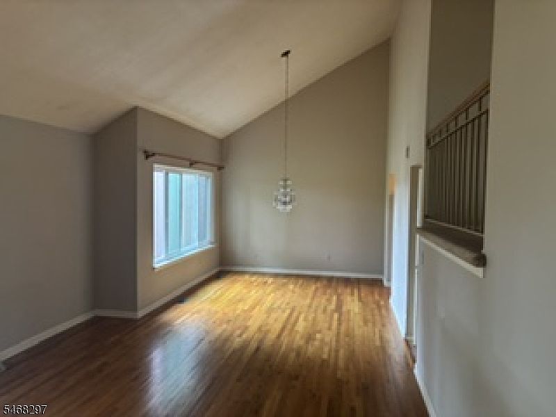 2nd image of 2 Sycamore Ln