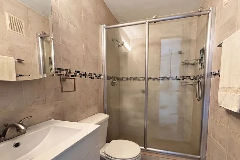 3 bed, 2.0 bath, 1124 sqft, $1,550 — Photo 3