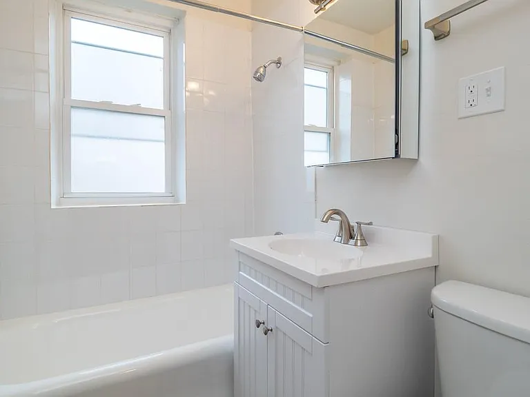 1412 W Chase Ave — Photo 6