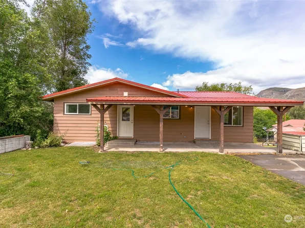 14 S Tonasket Ave, Tonasket, WA 98855