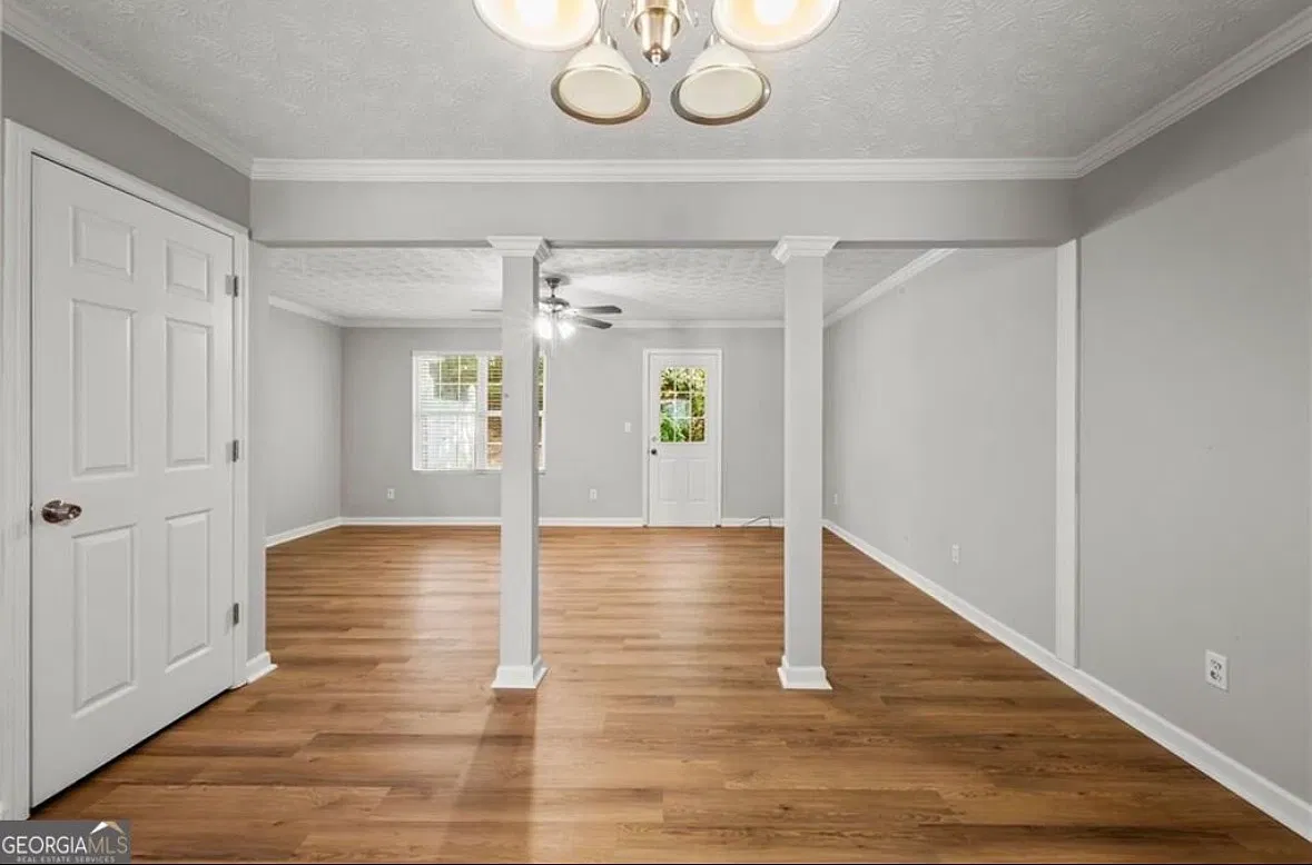 3 bed, 2.5 bath, 1444 sqft, $1,750 — Photo 3