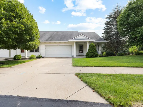 1380 E Pointe Rdg, Holland, MI 49423