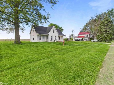 23 N Main St, Basco, IL, 62313