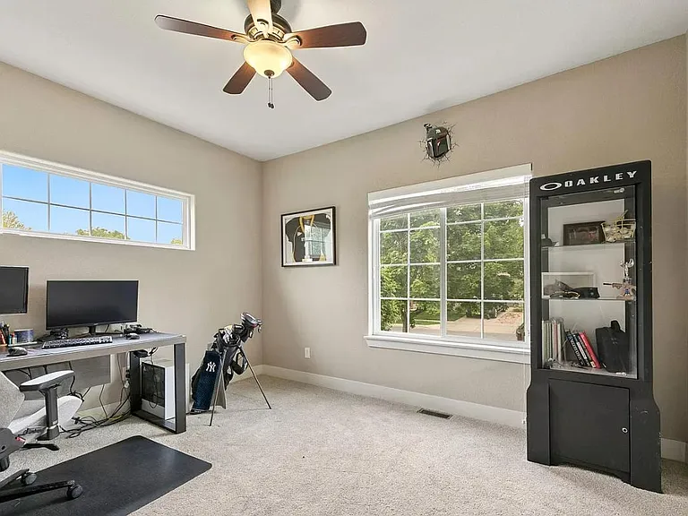 1162 Village Cir — Photo 18