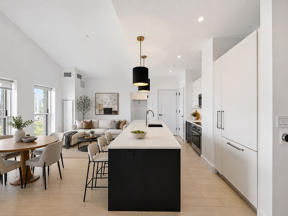 1st image of 30 Morningside Dr #Penthouse 3
