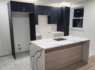 6744 Sprague St, Philadelphia, PA 19119