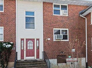 8 Cascade Ter APT 2E, Yonkers, NY 10703