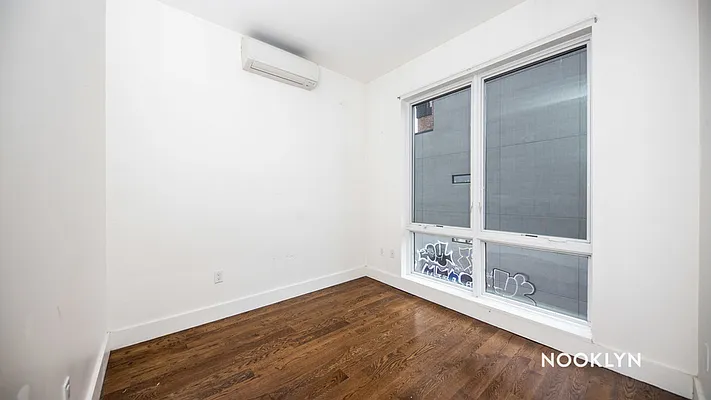 Rented by Nooklyn NYC LLC | media 20