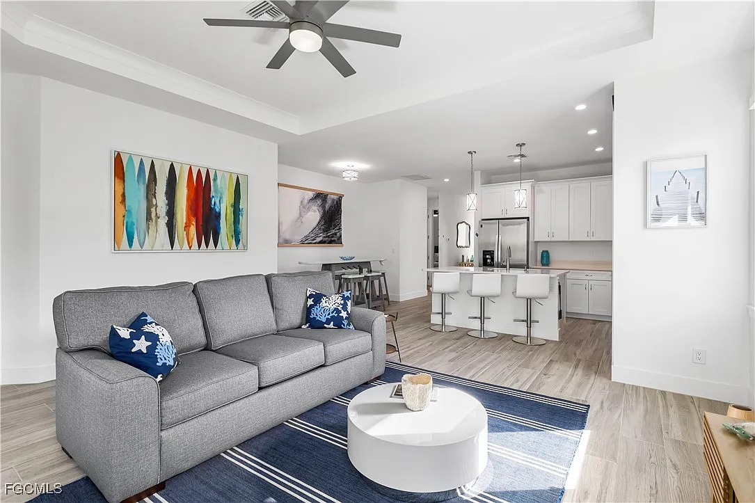 2 bed, 2.0 bath, 1509 sqft, $5,000 — Photo 4