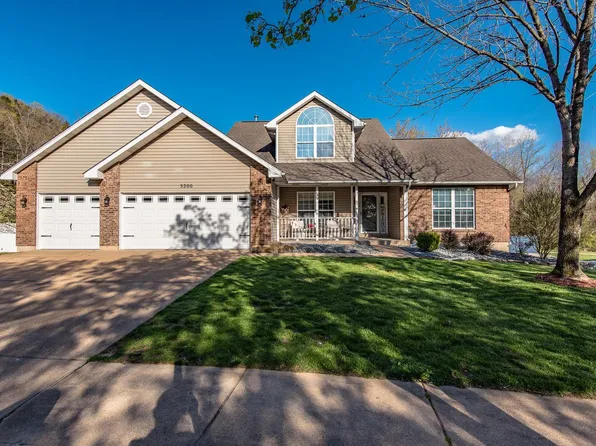 5200 Summer Cir, Imperial, MO 63052
