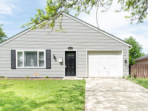 3rd image of 112 Braeburn Dr