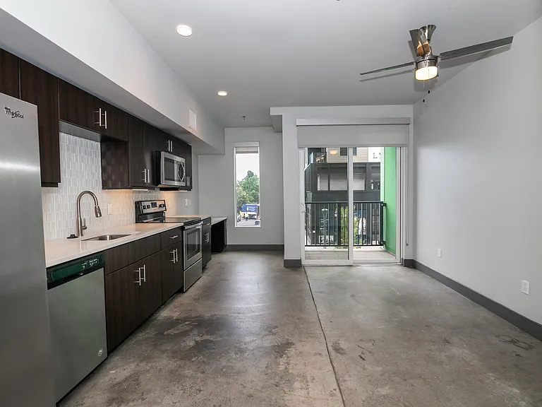 Tennyson Place — Photo 42