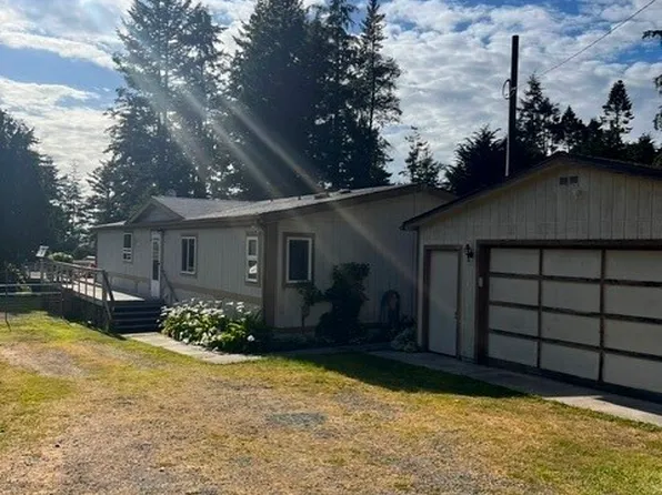 3688 Smugglers Cove Road, Greenbank, WA 98253