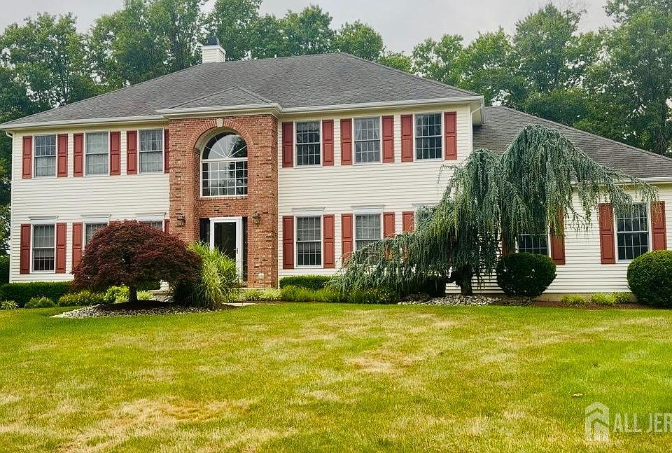 1st image of 10 Anderson Way