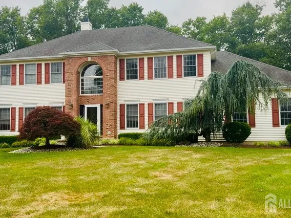 10 Anderson Way, Monmouth Junction, NJ 08852