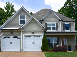 158 Oxford Creek Dr, Oxford, MS 38655
