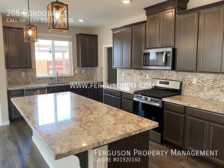 208 Cordoba Ct — Photo 7
