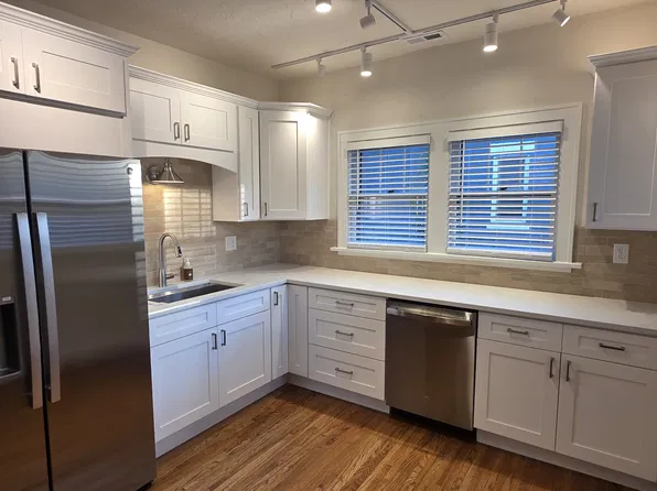 345 S 2nd St #2, Saint Charles, IL 60174