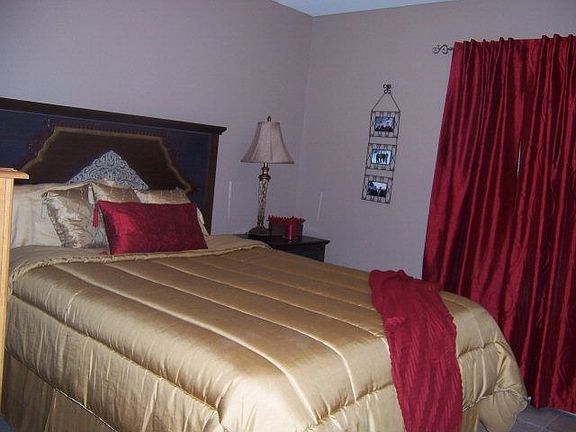 4th image of 3101 Zenaida Ave