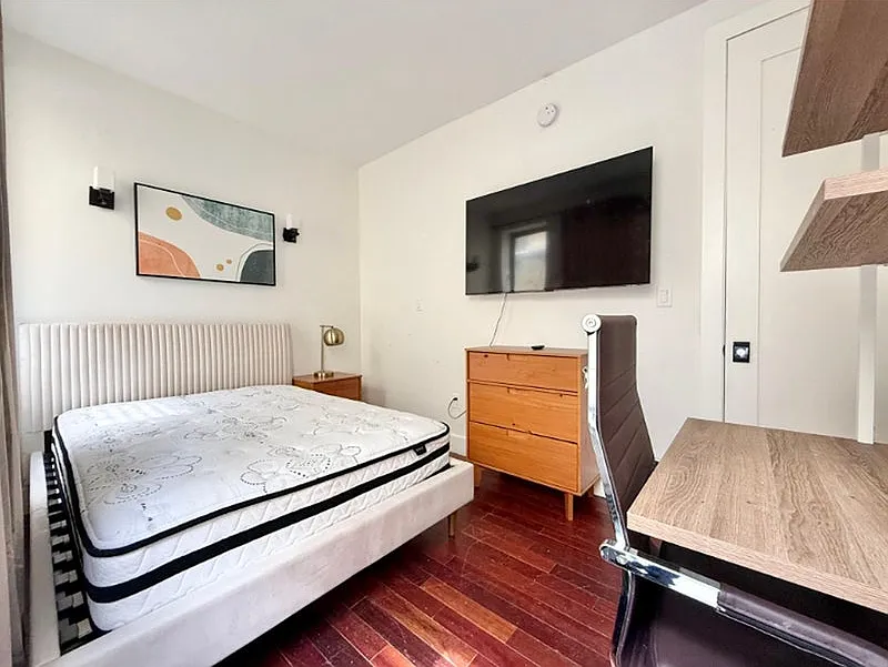 330 Starr St #1B-235