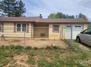 60 Mingus St, Canton, NC 28716