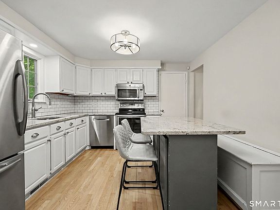 5th image of 12 Regent Court