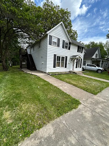 207 N Webster St #B Photo 1