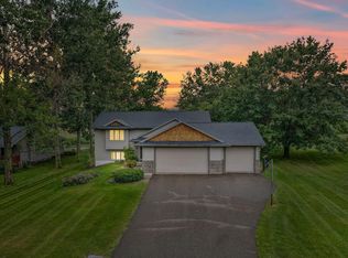 72A W Wood Ridge Dr, River Falls, WI 54022