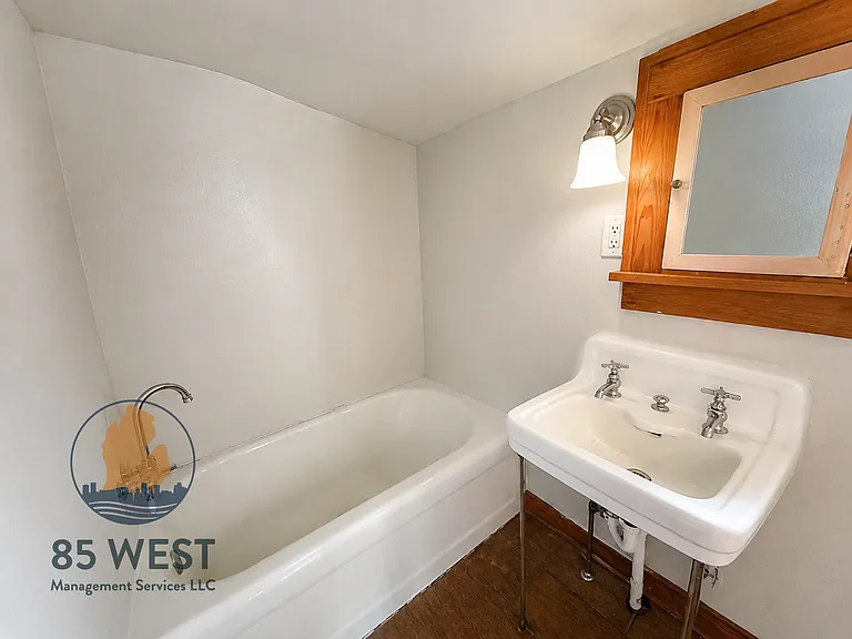 716 Alpine Ave NW — Photo 7