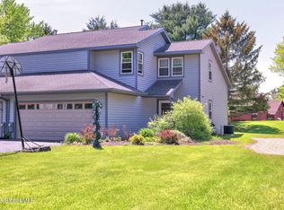 13 Rugby Rd, Slingerlands, NY 12159