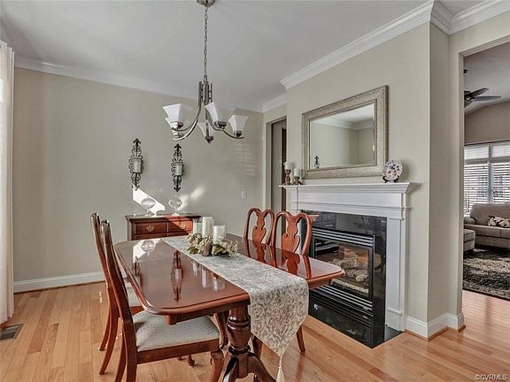 5th image of 9341 Amberleigh Cir
